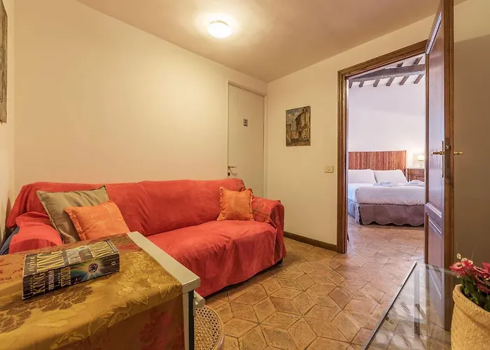 By The Charming Piazza Navona - Fromhometorome Appartamento